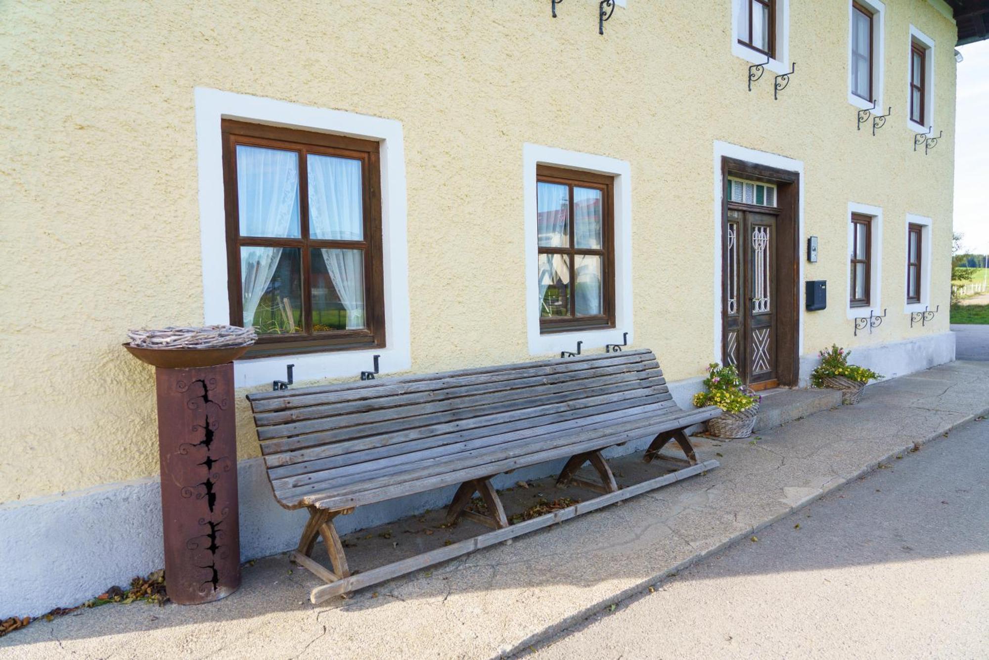 Private Farmhouse Escape - Ideal For Up To 8 Guests Seeham Exterior foto