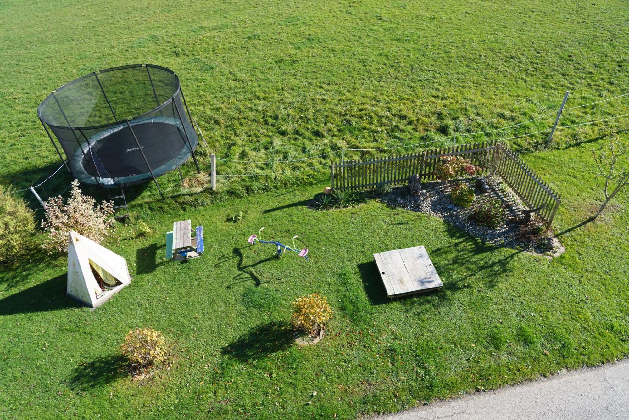 Private Farmhouse Escape - Ideal For Up To 8 Guests Seeham Exterior foto